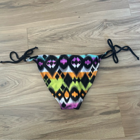 Colorful Patterned Bikini Bottom - Picture 2 of 3